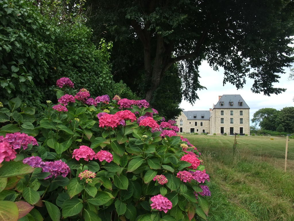 Manoir De Kergrec'H Hotel Plougrescant Exterior foto